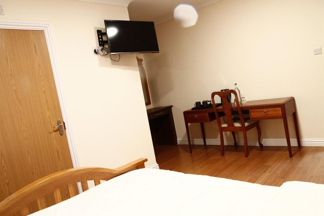 The Bell And Bottle Bed and Breakfast Maidenhead Eksteriør billede